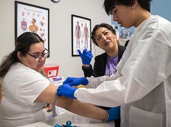 How Making Waves and Kaiser Partnered to Open Job Opportunities in Healthcare